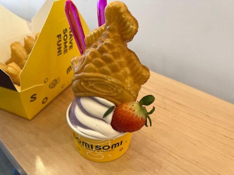 Restaurants in Las Vegas Somi Somi 붕어빵 Bungeo-ppang  Tayaki  Soft Serve Frozen Yogurt
