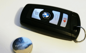 BMW 스마트키 배터리교체팁 오너들을 위한 차키배터리 셀프교체하기 자동차블랙박스 아이로드 T10사용후기